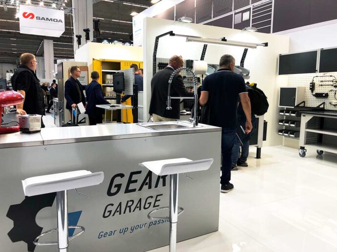 Automechanika 8